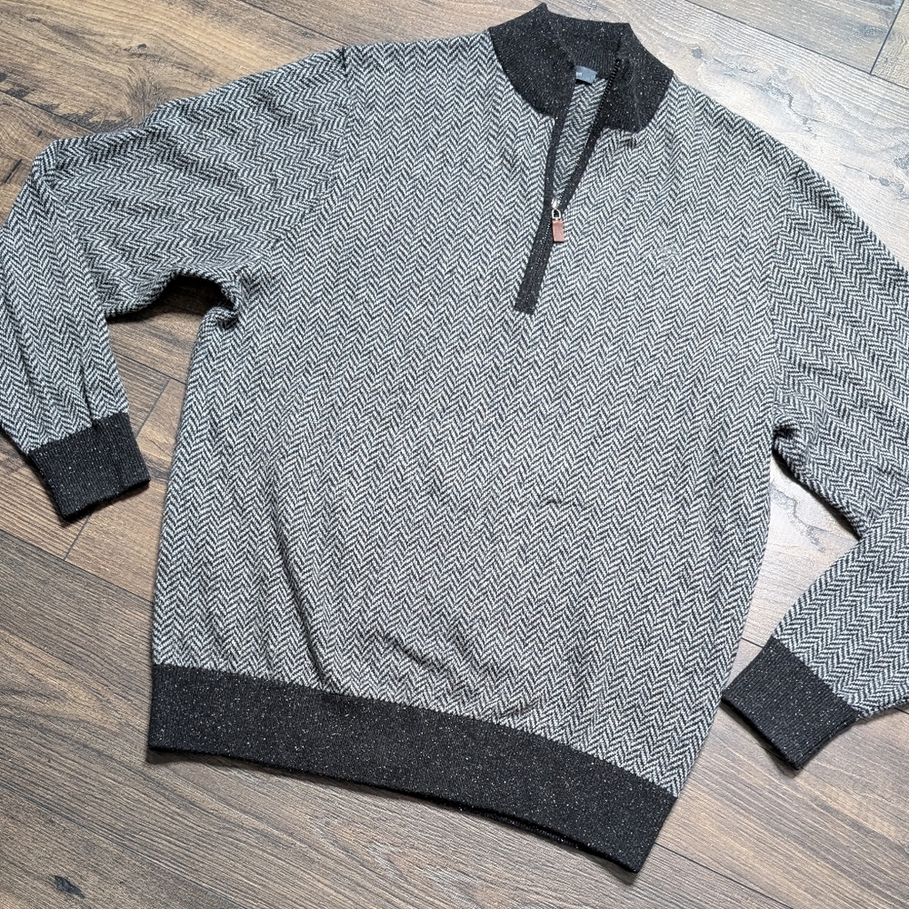 Turtleson Quarter Zip‎ Sweater Size Medium